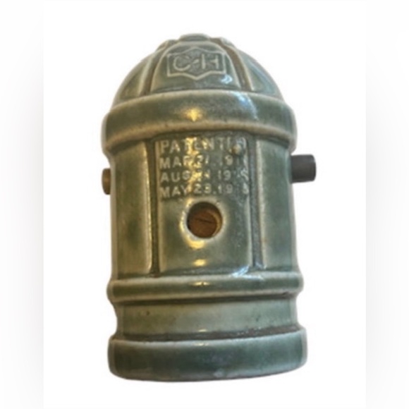 Unique Vintage Other - Vintage Light Switch #6373